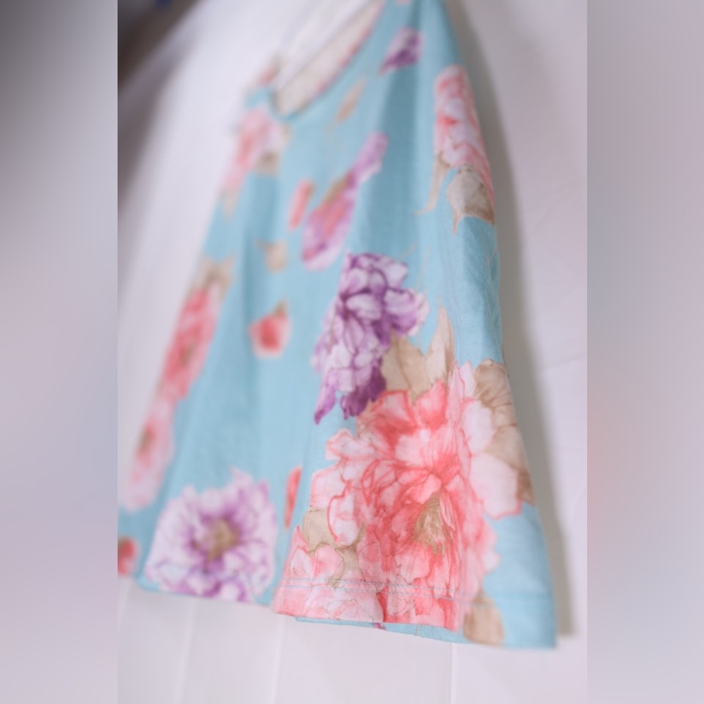 Forever 21 Floral Laced Sky Blue Tank Top